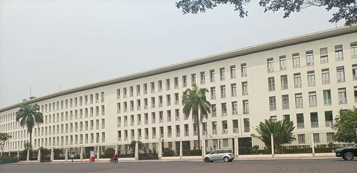 Central Bank of Congo (BCC) in Kinshasa Banque_Centrale_du_Congo_(BCC)_à_Kinshasa